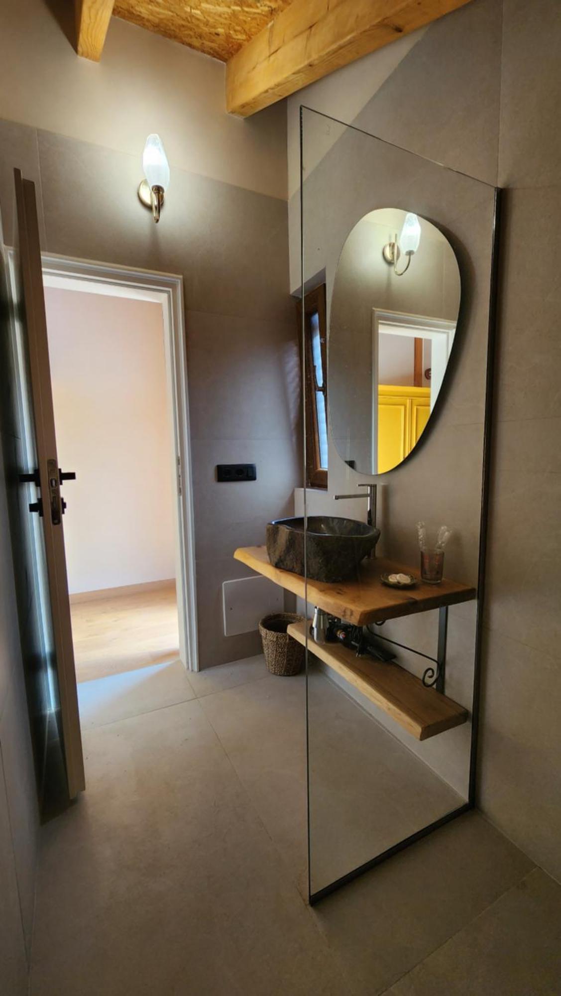 Guesthouse Te Avllia Kelcyre Ngoại thất bức ảnh